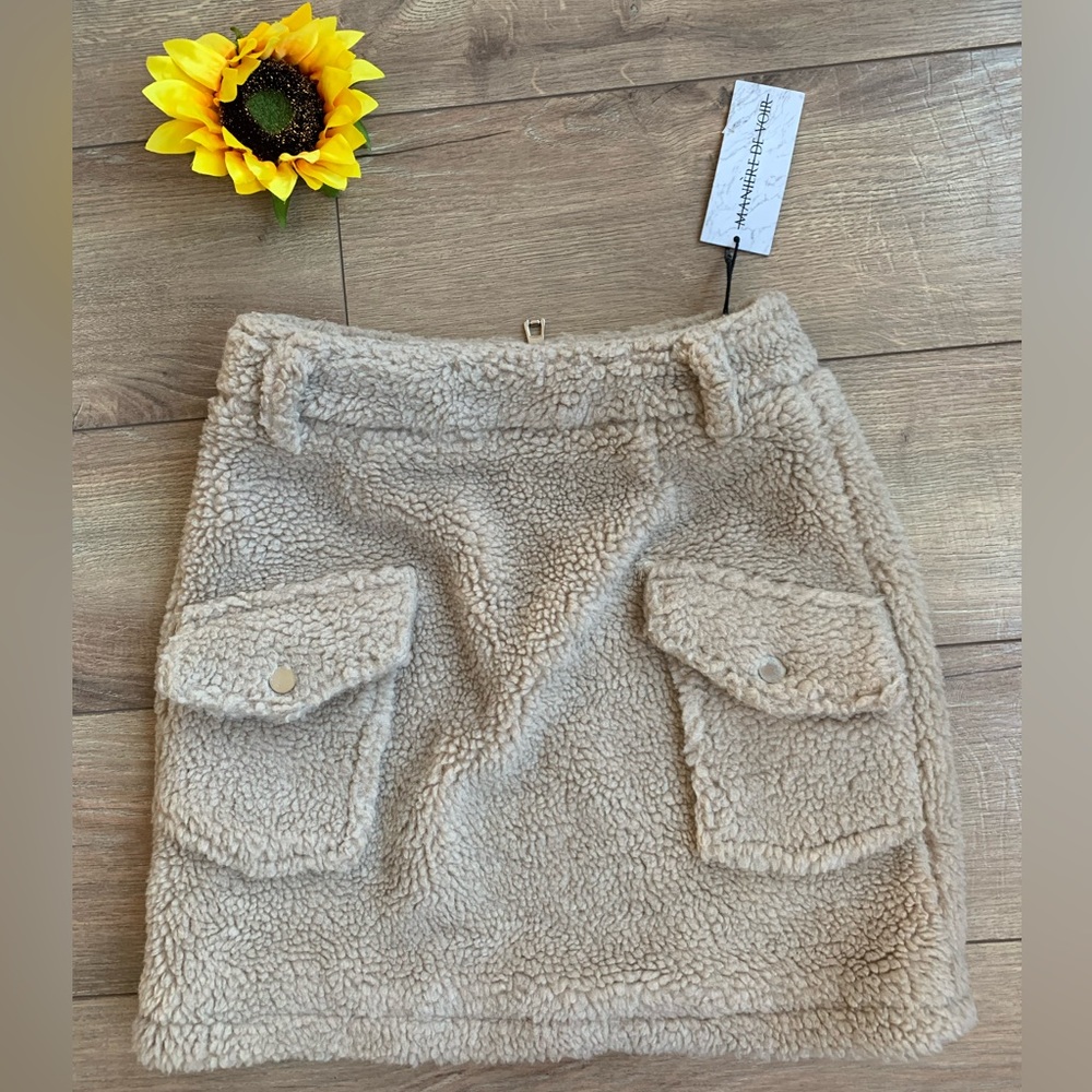 Manière De Voir Tan Sherpa Winter Skirt Thick with Pockets, Sz Small